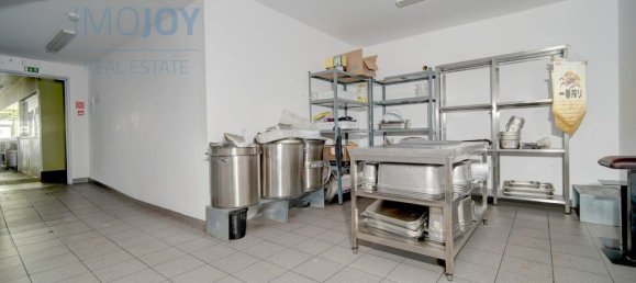 Gewerbliche Immobilie in Lisbon, Portugal 343m², Nr. 334696 8