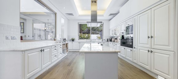 6 bedrooms Villa in Al Barari, UAE No. 8090 17