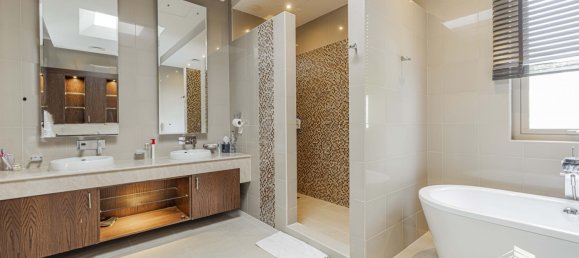 6 bedrooms Villa in Al Barari, UAE No. 8090 5