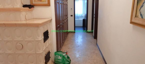 Villa de 6 habitaciónes en Preganziol, Italy No. 7553 9