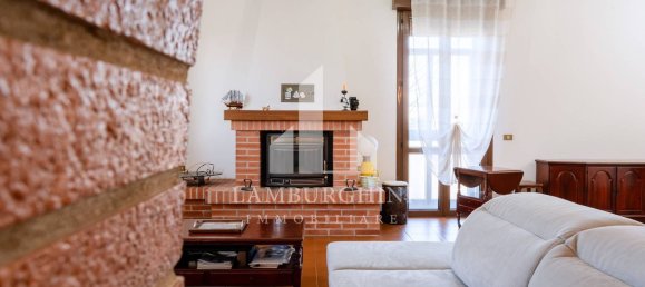 8 bedrooms Villa in Copparo, Italy No. 343099 6