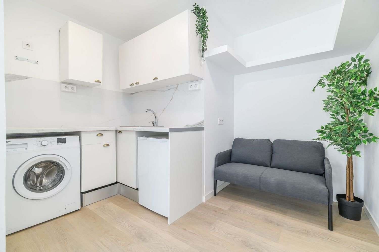 Propriété commerciale à Cornella De Llobregat, Spain 40m² No. 276322