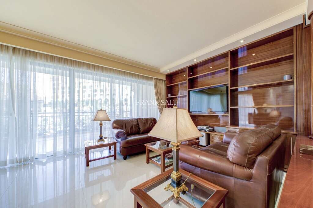 1 bedroom Apartment in Saint Julian's, Malta No. 5283