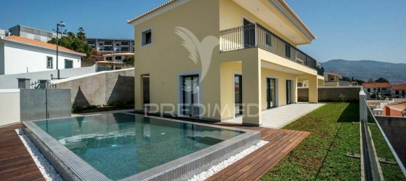 Дом с 3 спальнями в Фуншал, Португалия № 94307 11