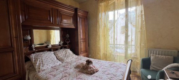 4 bedrooms House in Courtenay, France No. 254069 9