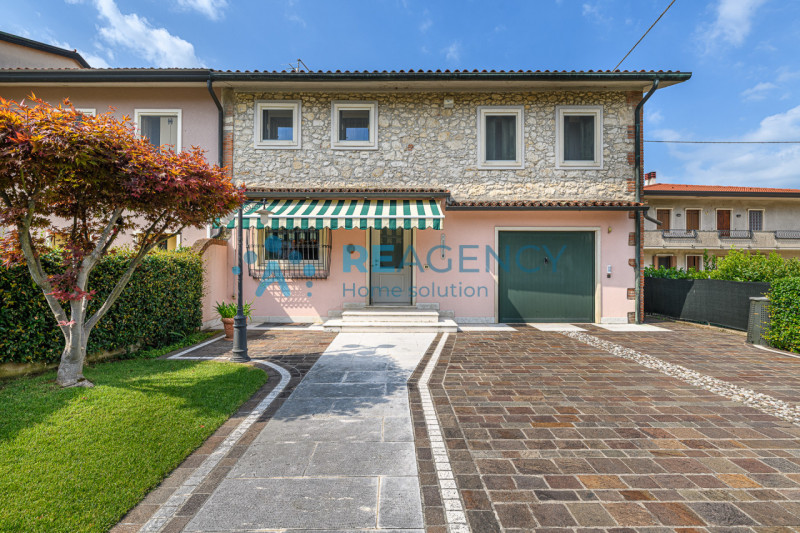 3-Zimmer Haus in Montecchio Maggiore, Italy, Nr. 277145