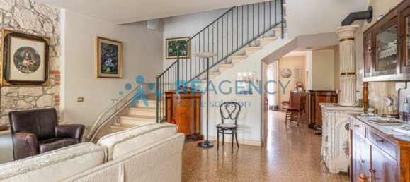 3-Zimmer Haus in Montecchio Maggiore, Italy, Nr. 277145 2