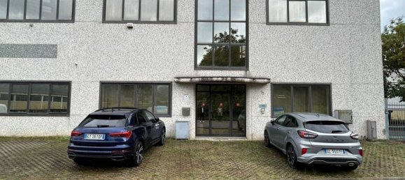 Escritório em Rosta, Italy 410 m² N.º 310976 2