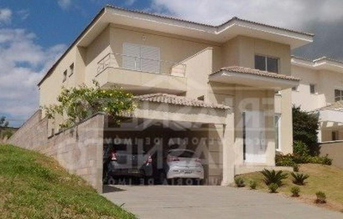 Casa de 4 dormitorios en Sao Paulo, Brazil No. 566244