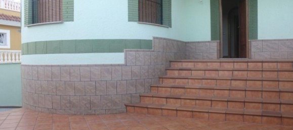 3 bedrooms Villa in Torrevieja, Spain No. 8266 5