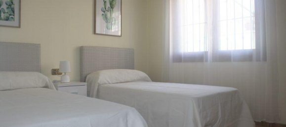 3 bedrooms Villa in Torrevieja, Spain No. 8266 14