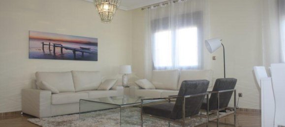 3 bedrooms Villa in Torrevieja, Spain No. 8266 3