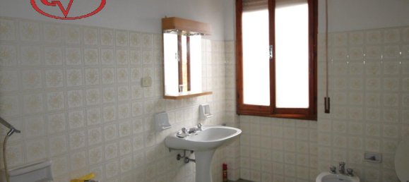 3 rooms Apartment in San Giovanni Valdarno, Italy No. 230880 7