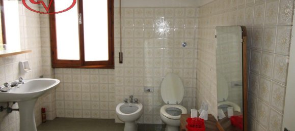 3 rooms Apartment in San Giovanni Valdarno, Italy No. 230880 11