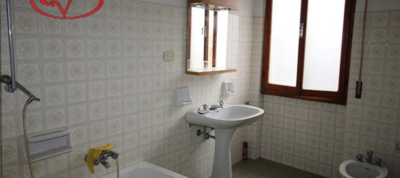 3 rooms Apartment in San Giovanni Valdarno, Italy No. 230880 14