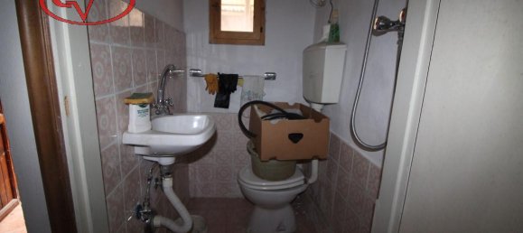 3 rooms Apartment in San Giovanni Valdarno, Italy No. 230880 5