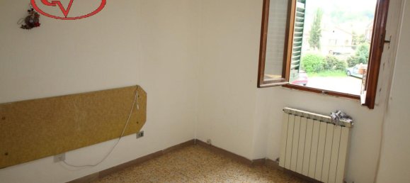 3 rooms Apartment in San Giovanni Valdarno, Italy No. 230880 21