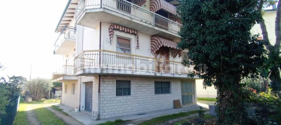 Квартира с 3 спальнями в Чезенатико, Италия № 216959 23