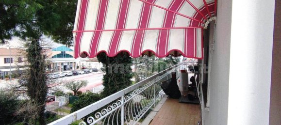 Квартира с 3 спальнями в Чезенатико, Италия № 216959 26