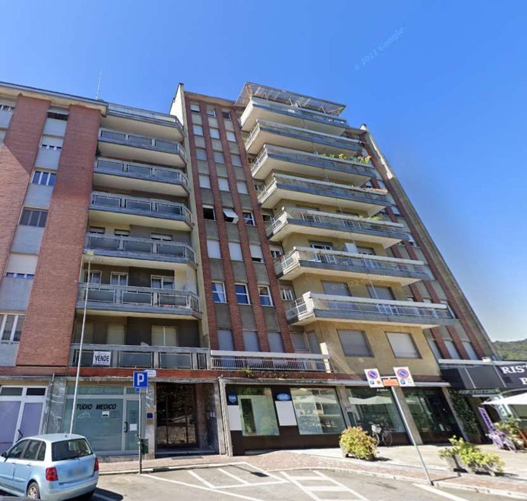 3 rooms Apartment in Borgosesia, Italy No. 51318