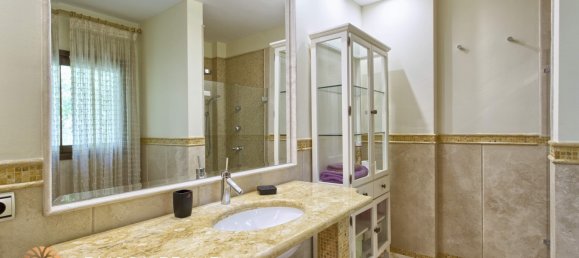 4 Schlafzimmer Villa in Marbella, Spain, Nr. 1369 6