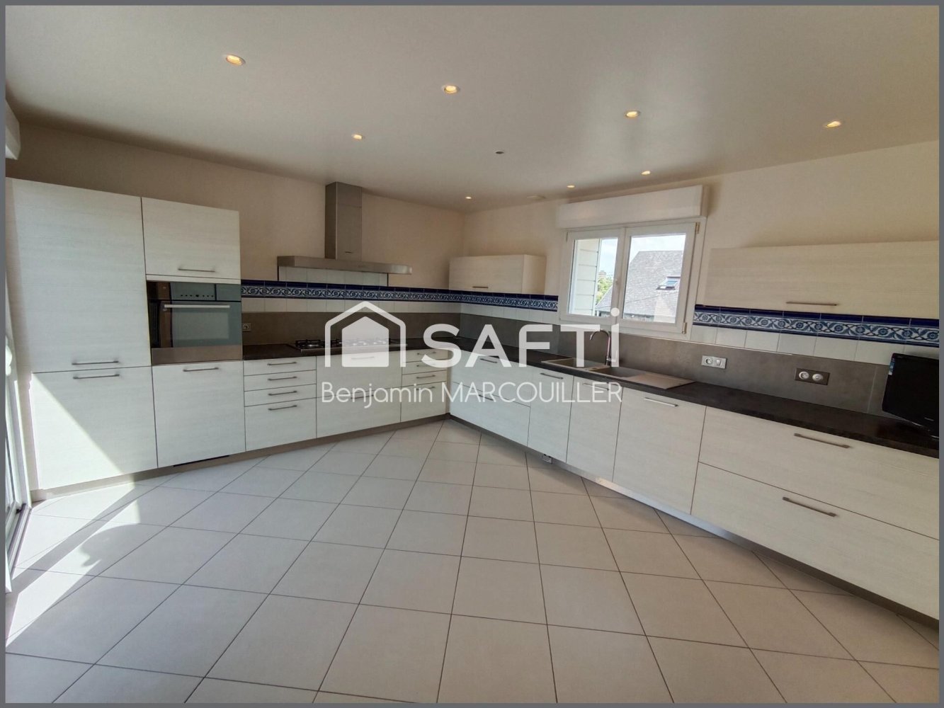 5 chambres Maison à Vire, France No. 326676