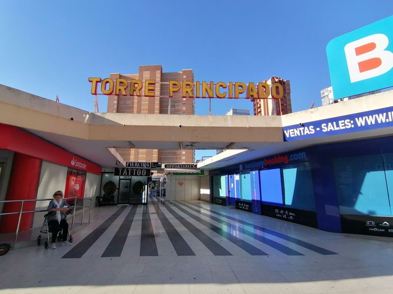 Офис 100м² в Бенидорм, Испания № 147016