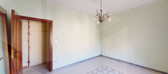 Apartamento de 3 habitaciónes en San Giorgio a Cremano, Italy No. 23032 14