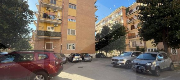 Apartamento de 3 habitaciónes en San Giorgio a Cremano, Italy No. 23032 21