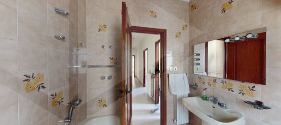 Apartamento de 3 habitaciónes en San Giorgio a Cremano, Italy No. 23032 19