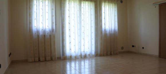 Квартира с 3 комнатами в Верона, Италия № 234425 9