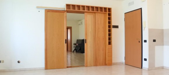 Квартира с 3 комнатами в Верона, Италия № 234425 2