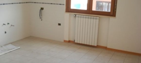 2 chambres Appartement à Rome, Italy No. 171617 3