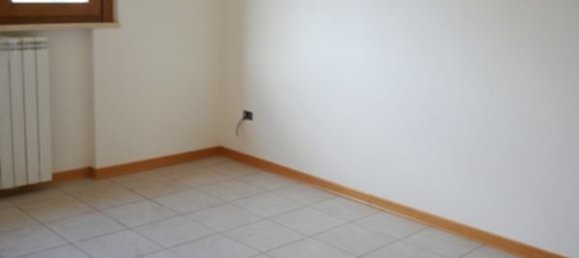 2 chambres Appartement à Rome, Italy No. 171617 5