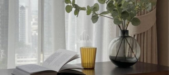 Apartamento com 2 quartos em condomínio em Khlong Toei, Thailand N.º 8887 6