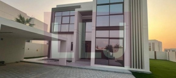 4 bedrooms Villa in Abu Dhabi, UAE No. 54708 14