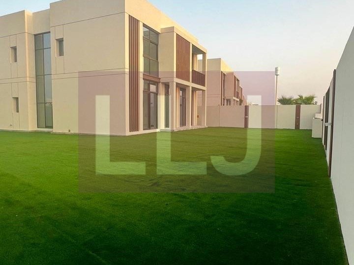 4 bedrooms Villa in Abu Dhabi, UAE No. 54708