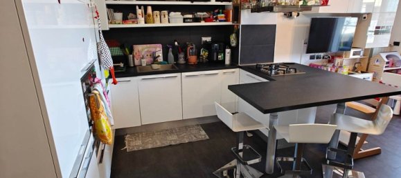 3 bedrooms Penthouse in Rome, Italy No. 316675 4