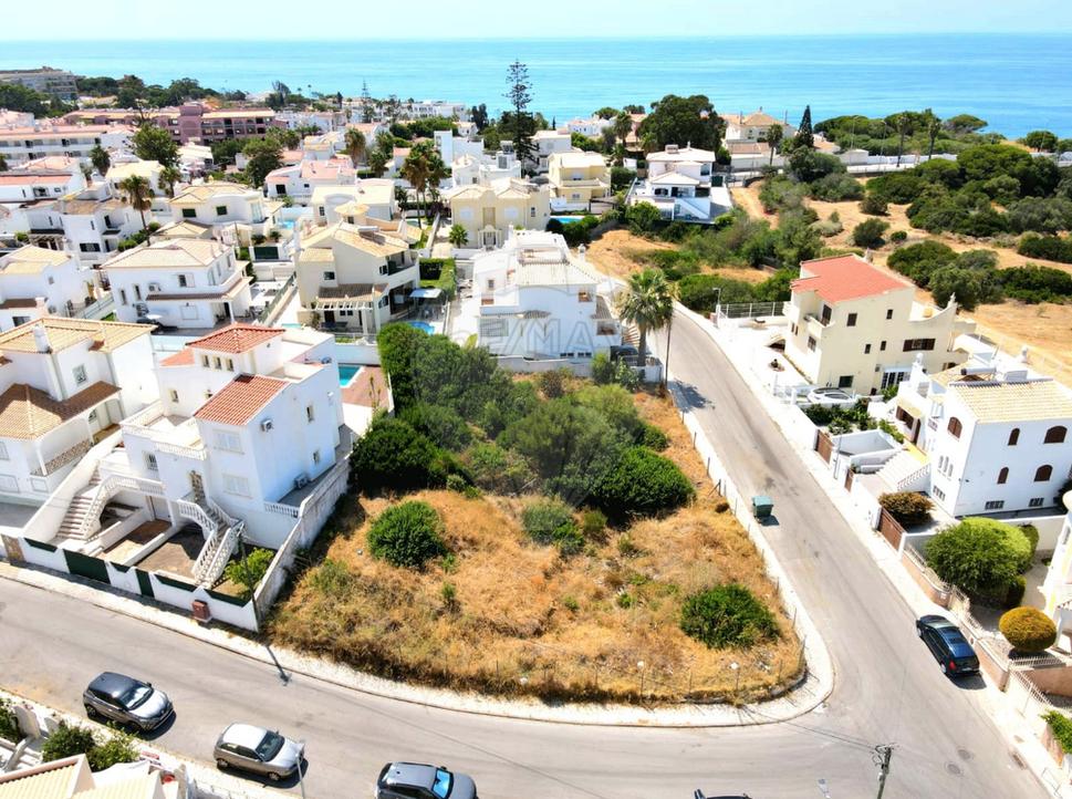 429m² Land in Albufeira, Portugal No. 263852