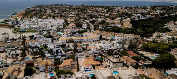 6 bedrooms House in La Zenia, Spain No. 166095 16