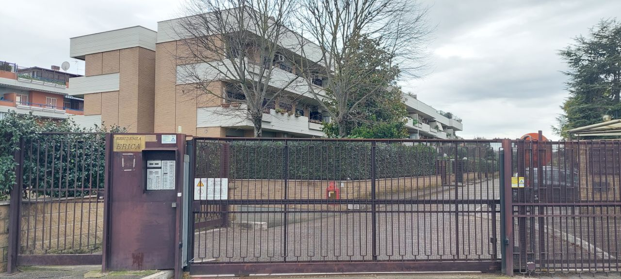 Ático de 3 dormitorios en Rome, Italy No. 159069