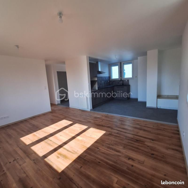 3 bedrooms House in Mayenne, France No. 340646