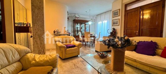 3 bedrooms Apartment in Colle di Val d'Elsa, Italy No. 88099 6
