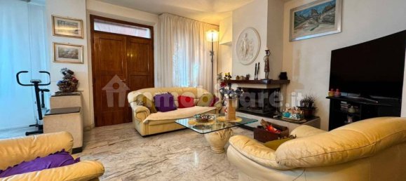 3 bedrooms Apartment in Colle di Val d'Elsa, Italy No. 88099 4