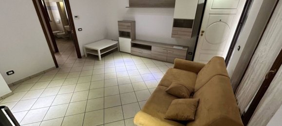 2-salle Appartement à Legnano, Italy No. 56810 2