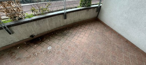 2-salle Appartement à Legnano, Italy No. 56810 13