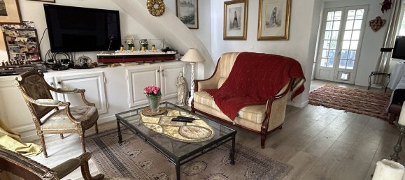 3 bedrooms House in Senlis, France No. 85016 6