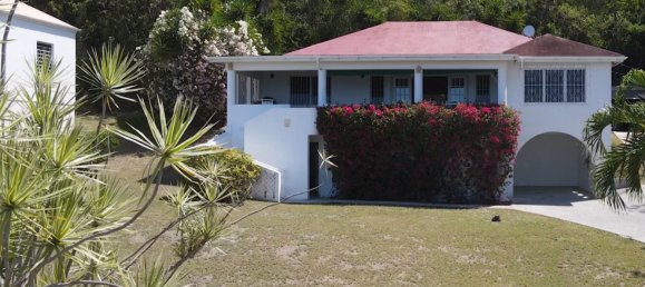 Villa de 3 dormitorios en Paradise View, Antigua and Barbuda No. 17 2