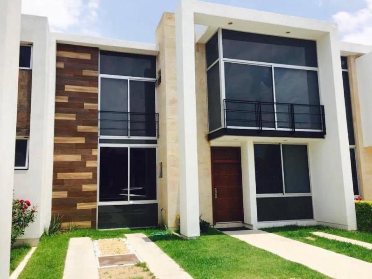 3 bedrooms House in Guanajuato, Mexico No. 145860