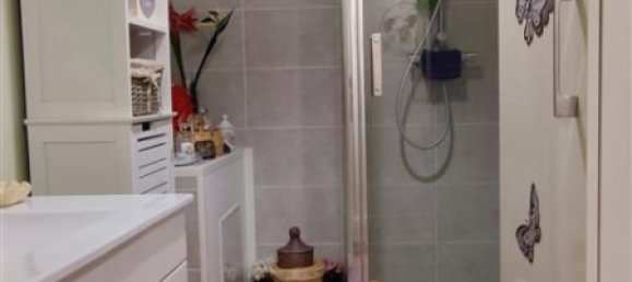 2 chambres Appartement à Châlons-en-Champagne, France No. 83799 2